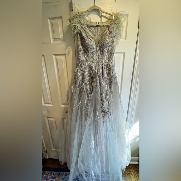 Mac Duggal 20259 Feather Embellished Evening Dress sz 6 - Picture 4 of 15